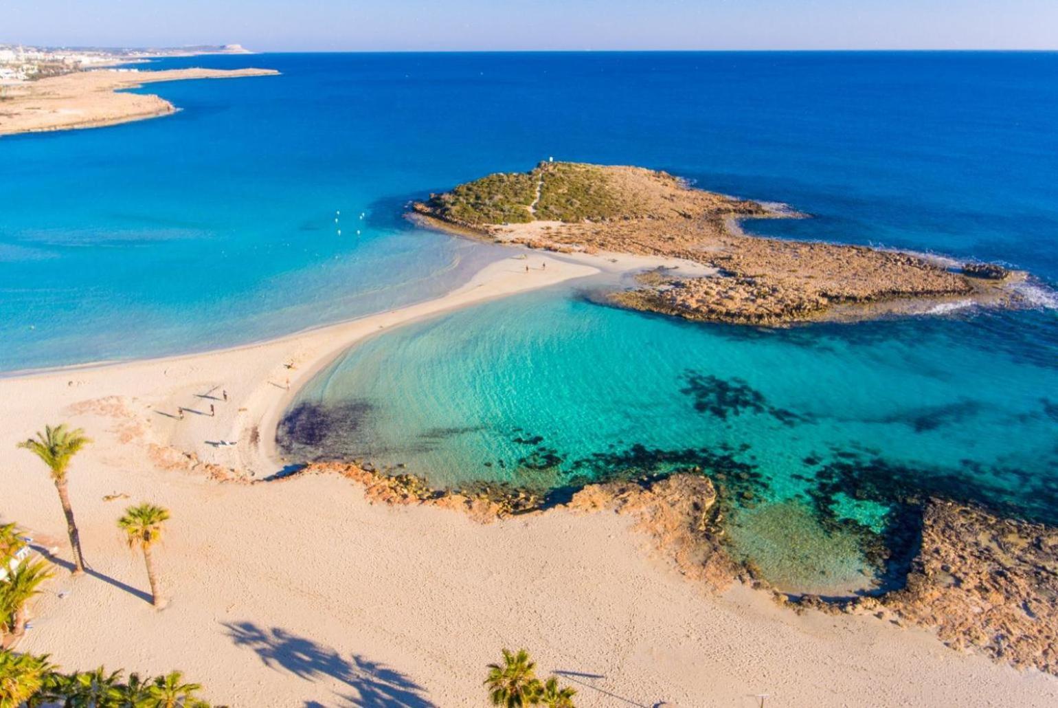 Sun Beach Villa Tria Polis Eksteriør billede