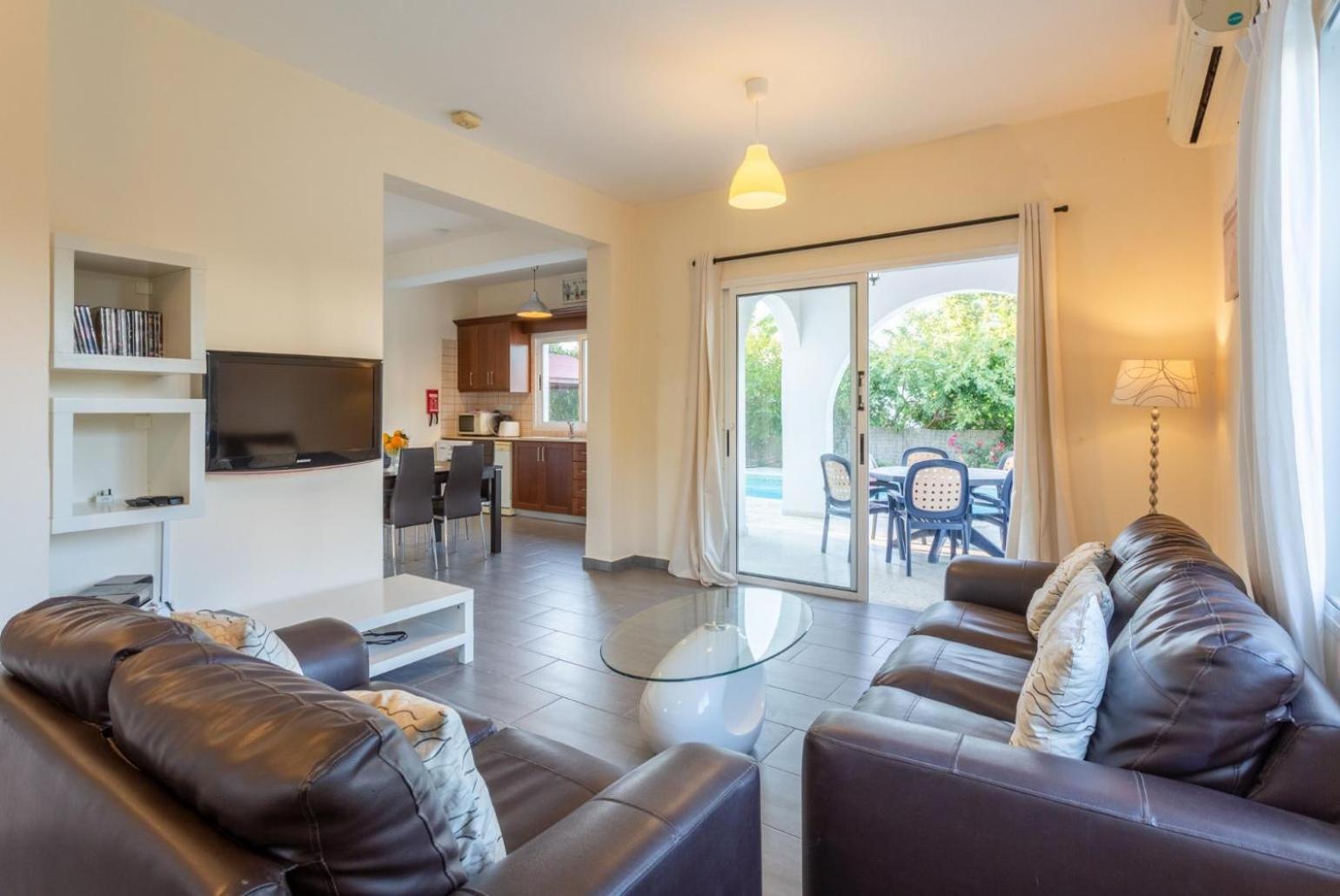 Sun Beach Villa Tria Polis Eksteriør billede