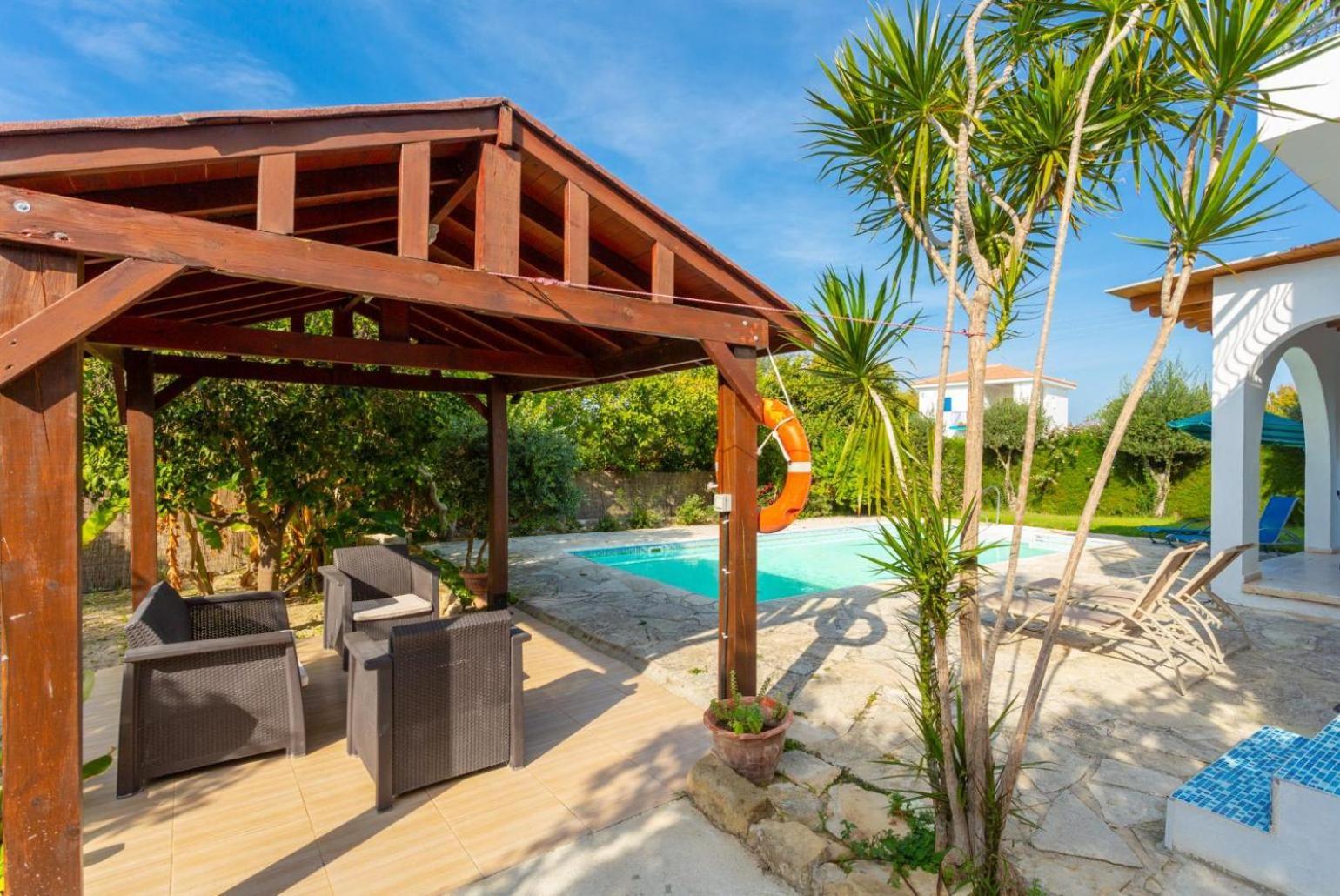 Sun Beach Villa Tria Polis Eksteriør billede