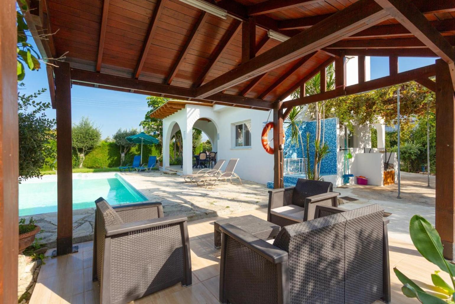 Sun Beach Villa Tria Polis Eksteriør billede
